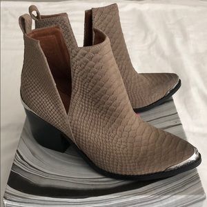 Jeffrey Campbell Cromwell Bootie